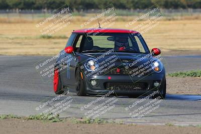 media/Sep-17-2023-Speed Ventures (Sun) [[7e780ba612]]/Green/Session 1 (Grapevine)/
